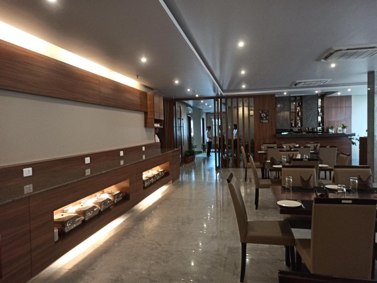 Hotel Tree Fern Dibrugarh Ngoại thất bức ảnh