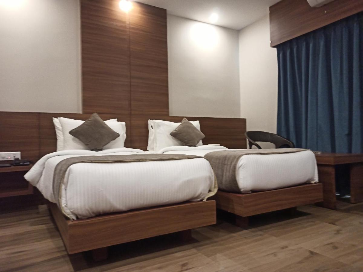 Hotel Tree Fern Dibrugarh Ngoại thất bức ảnh
