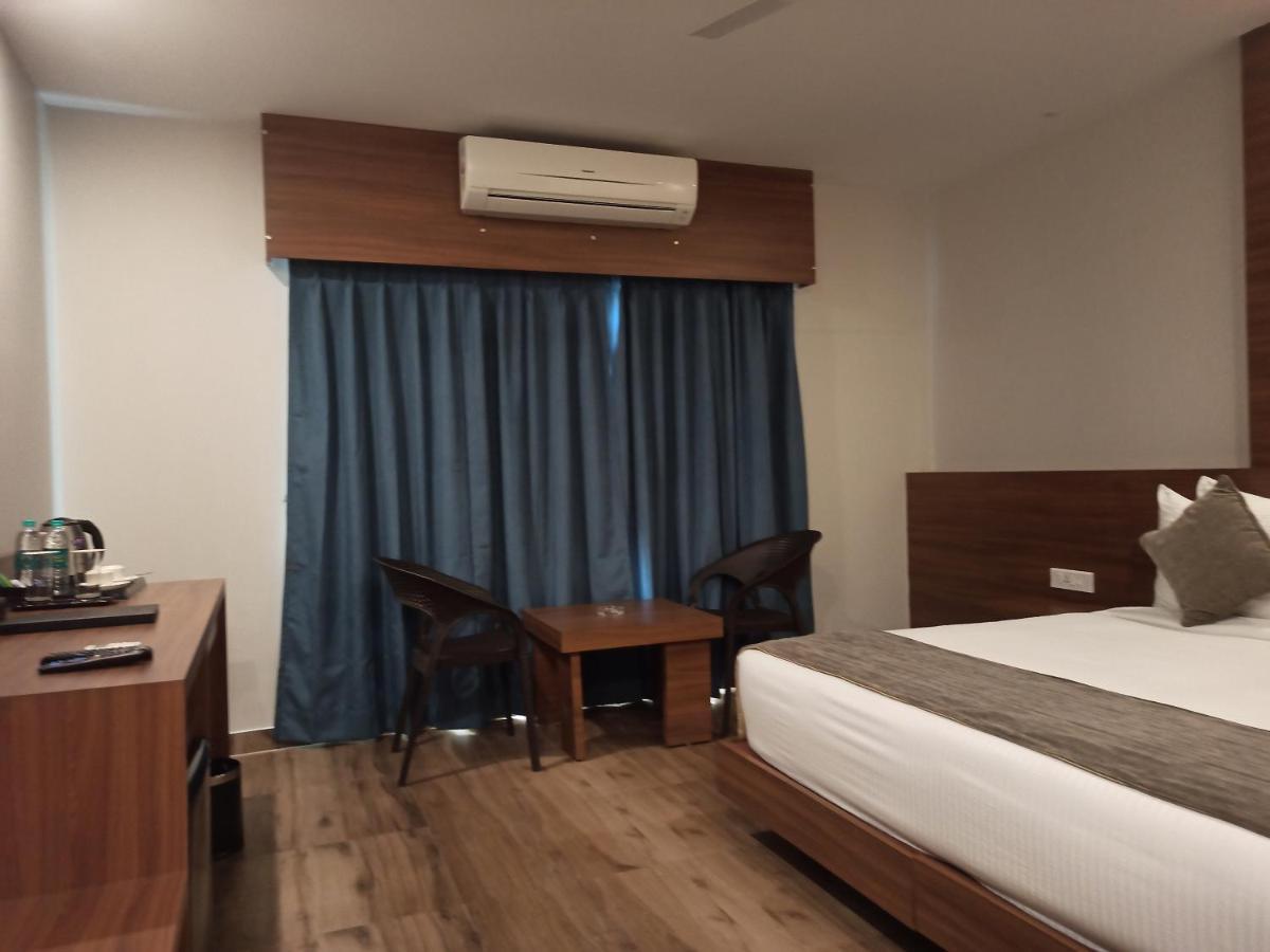 Hotel Tree Fern Dibrugarh Ngoại thất bức ảnh