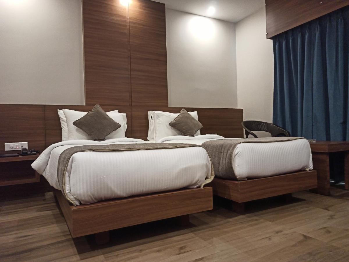 Hotel Tree Fern Dibrugarh Ngoại thất bức ảnh
