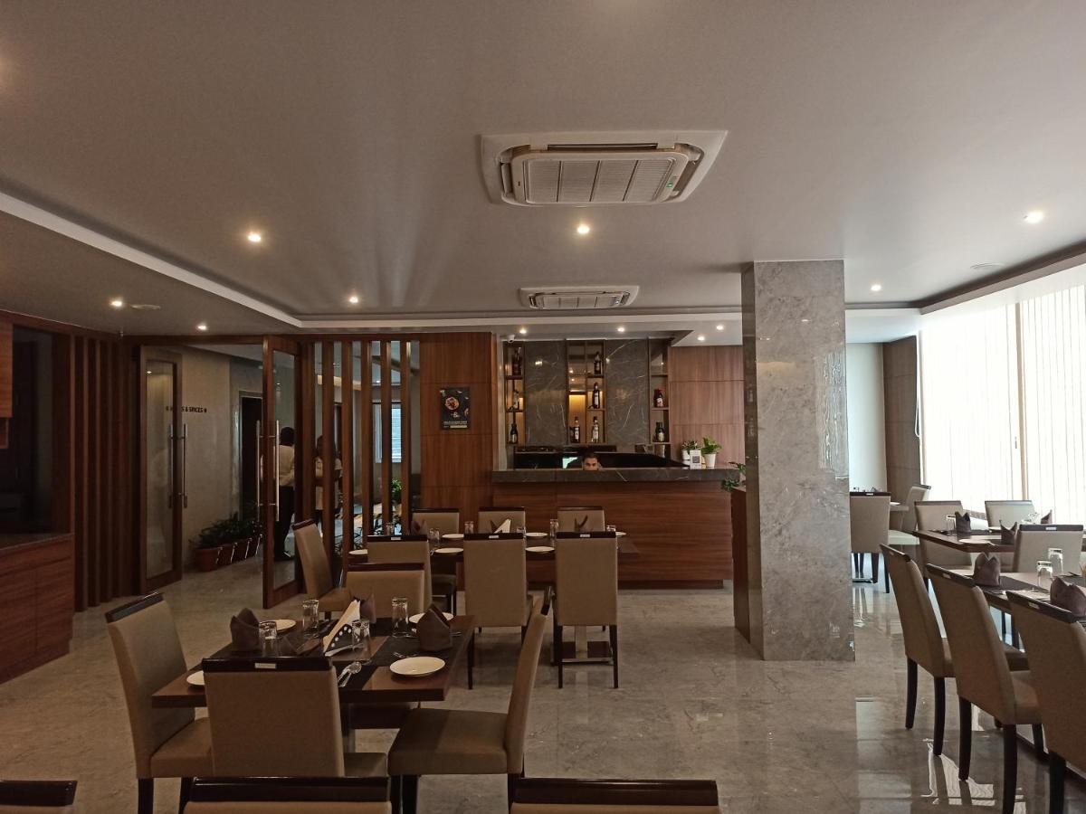 Hotel Tree Fern Dibrugarh Ngoại thất bức ảnh