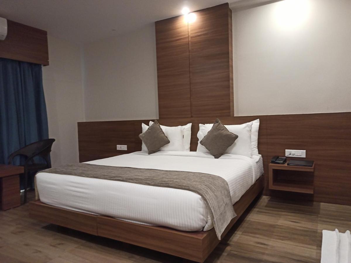 Hotel Tree Fern Dibrugarh Ngoại thất bức ảnh