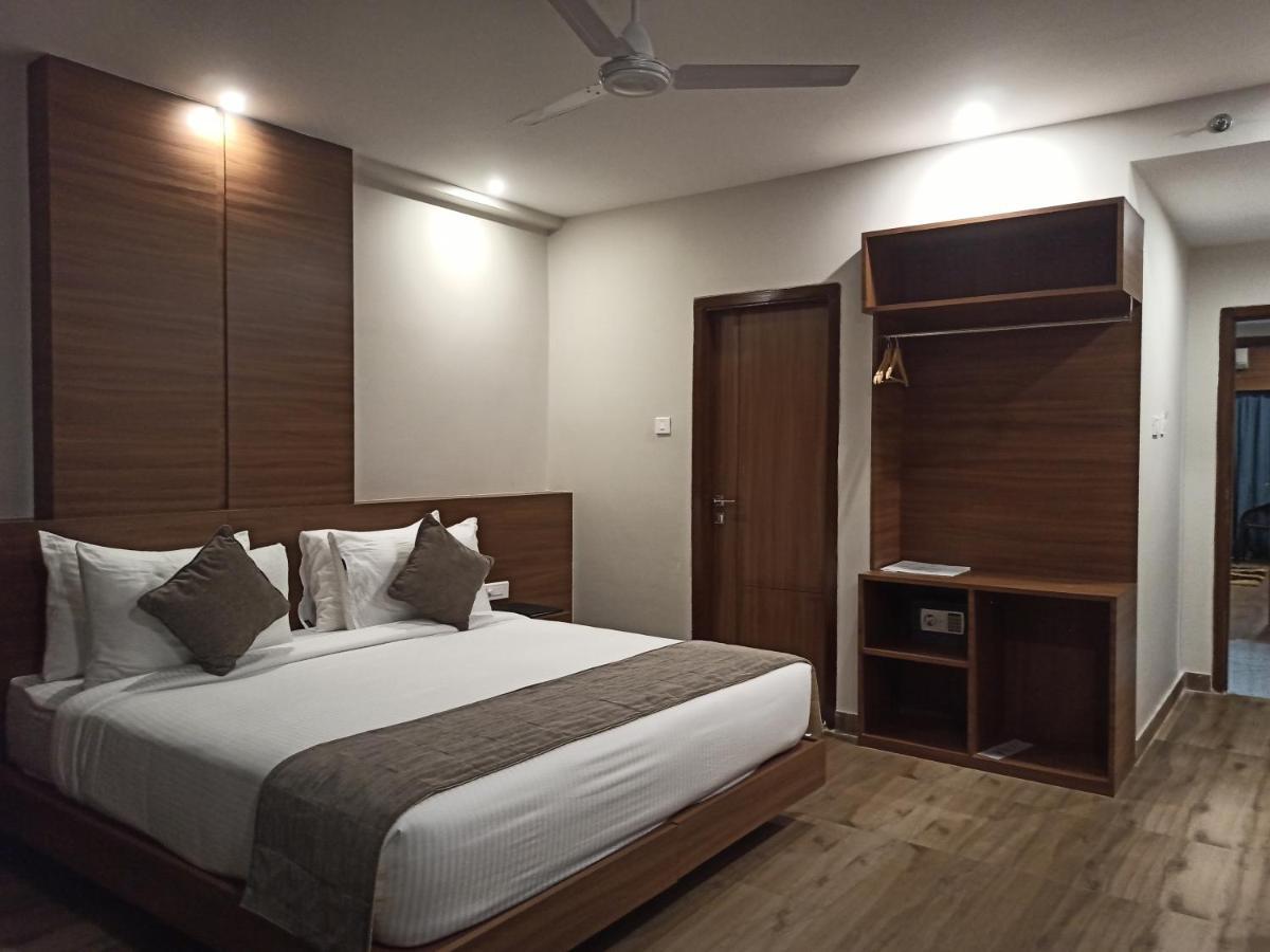 Hotel Tree Fern Dibrugarh Ngoại thất bức ảnh