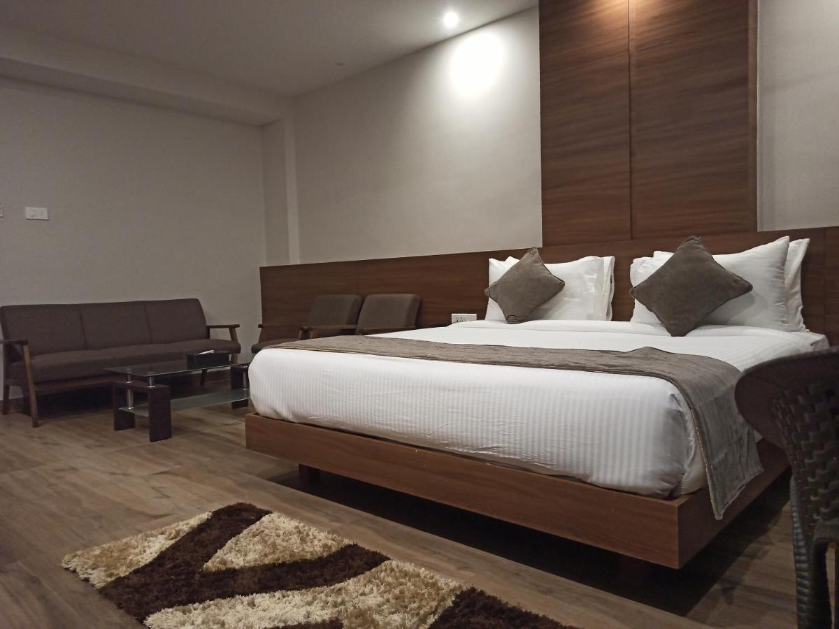 Hotel Tree Fern Dibrugarh Ngoại thất bức ảnh