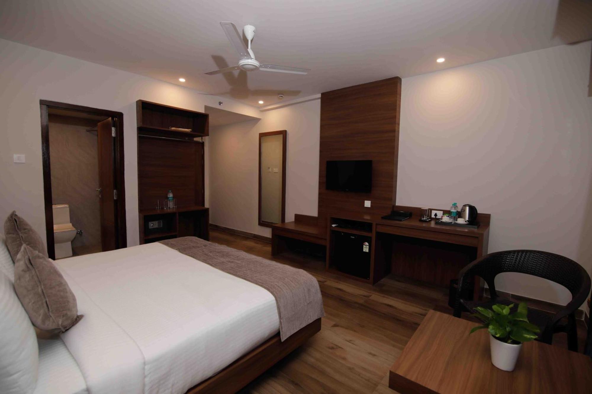 Hotel Tree Fern Dibrugarh Ngoại thất bức ảnh