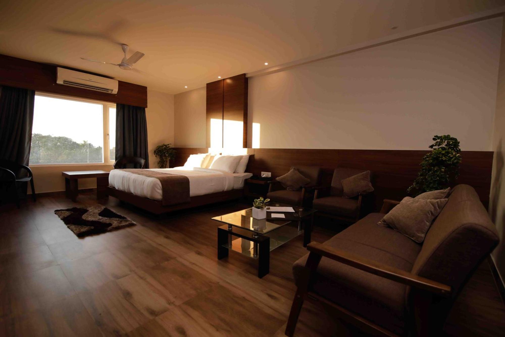 Hotel Tree Fern Dibrugarh Ngoại thất bức ảnh